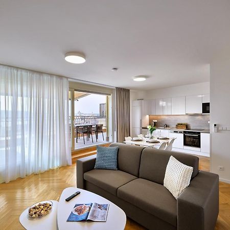 Downtown Suites Rubesova Prága Kültér fotó