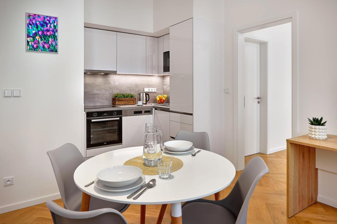 Downtown Suites Rubesova Prága Kültér fotó